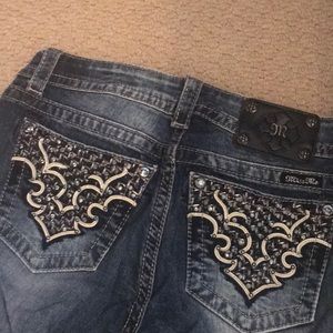 MissMe SIZE 27 jeans basically brand new with gems